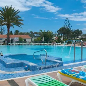 3-bedroom-bungalow-in-secure-complex.in-canary-islands.com/