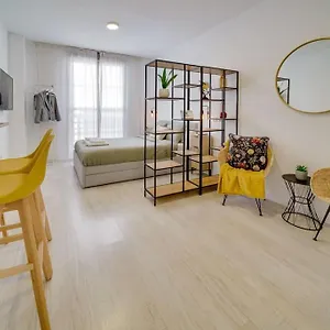 Exquisito Estudio En El Centro De Málaga